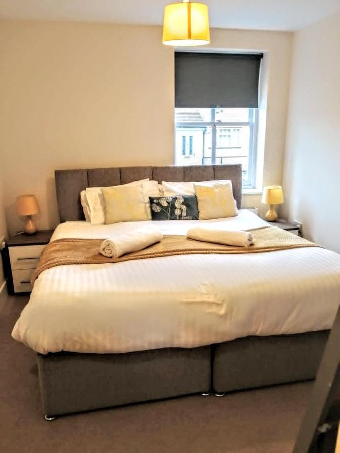 Sapphire Serviced Apartment เชมส์ฟอร์ด ภายนอก รูปภาพ
